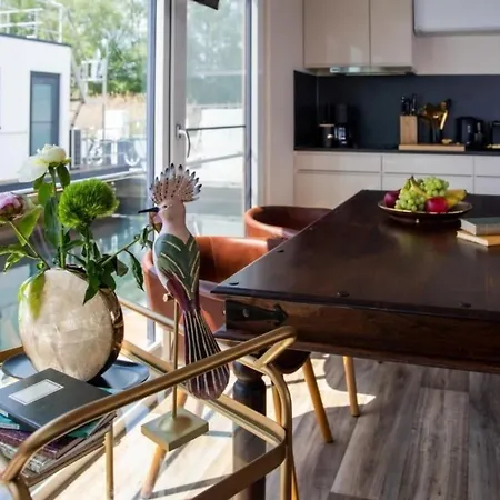 Hausboot King - Lp5 Hotel na wodzie